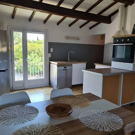 Charmant Appartement A Cornillon-Confoux & Balcon Exterior photo
