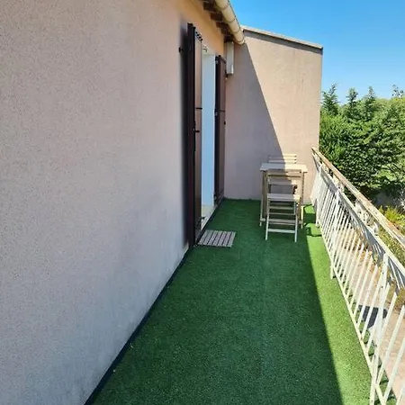 Charmant Appartement A Cornillon-Confoux & Balcon Exterior photo